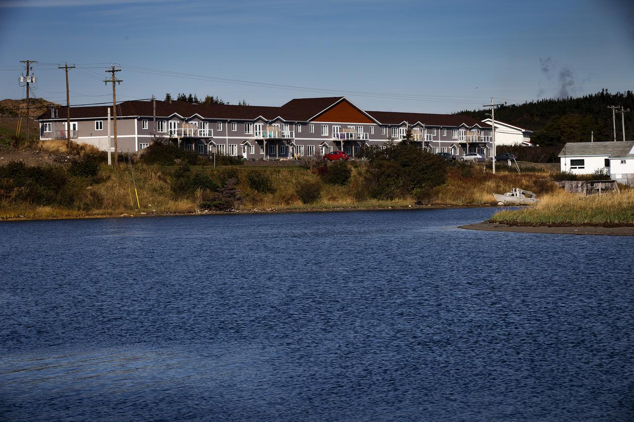 The Killick Inn & Suites Arnold's Cove Exterior photo